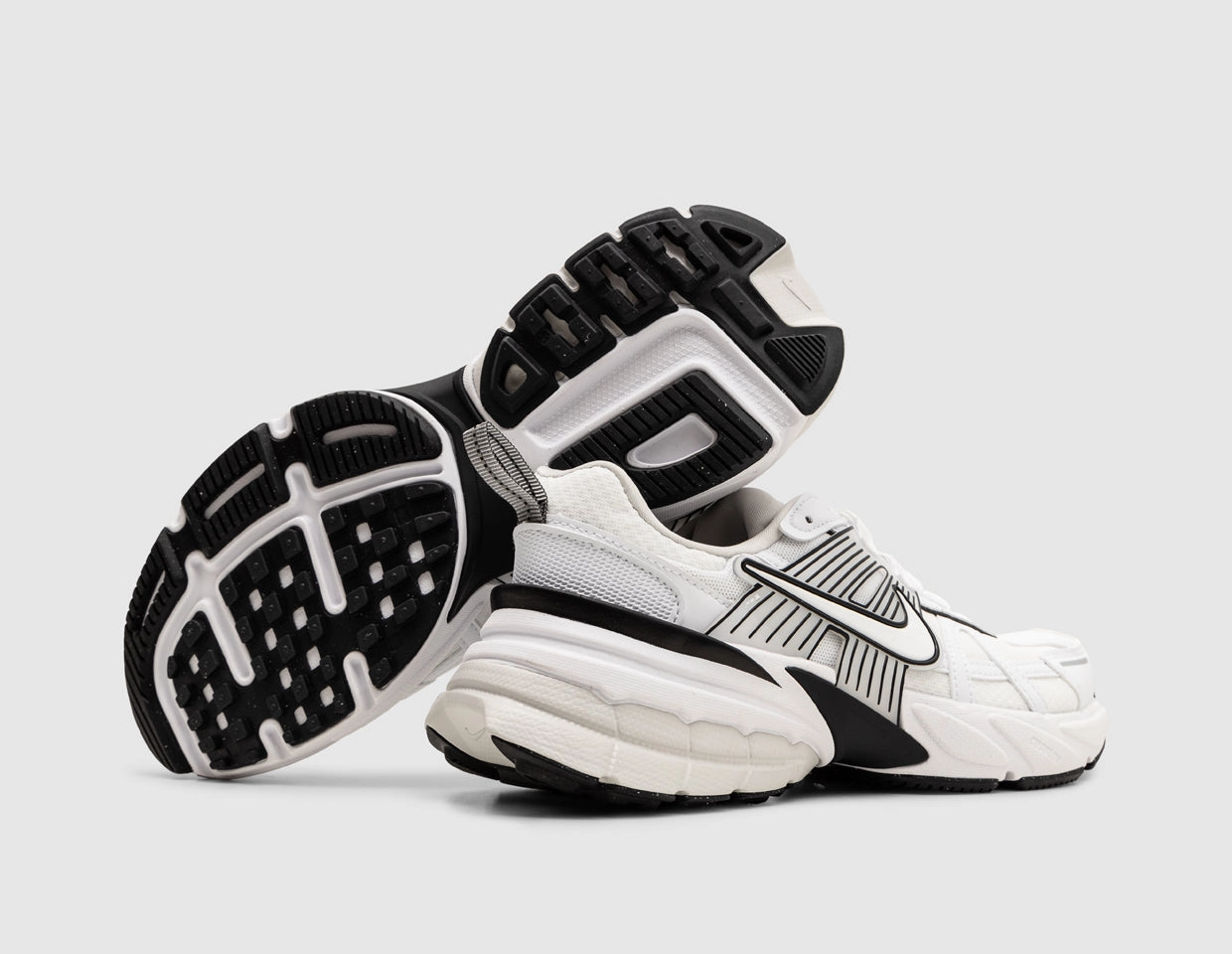 Walking Friendly Nike Women's V2K Run White / White - Platinum Tint