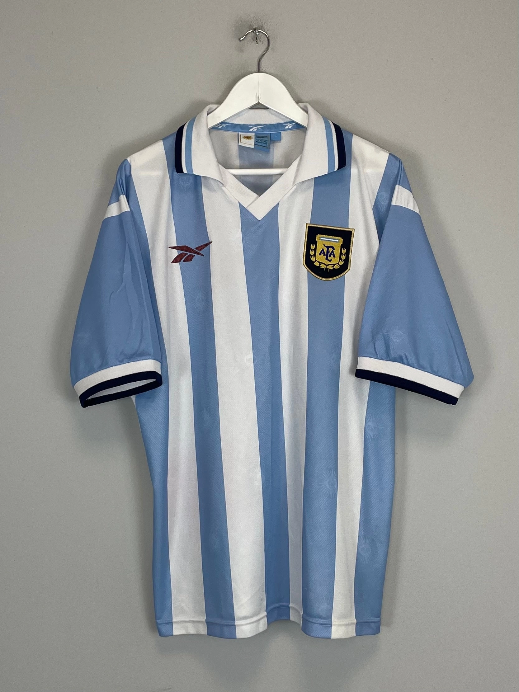 Soft Touch Material 1999/00 ARGENTINA HOME SHIRT (L) REEBOK