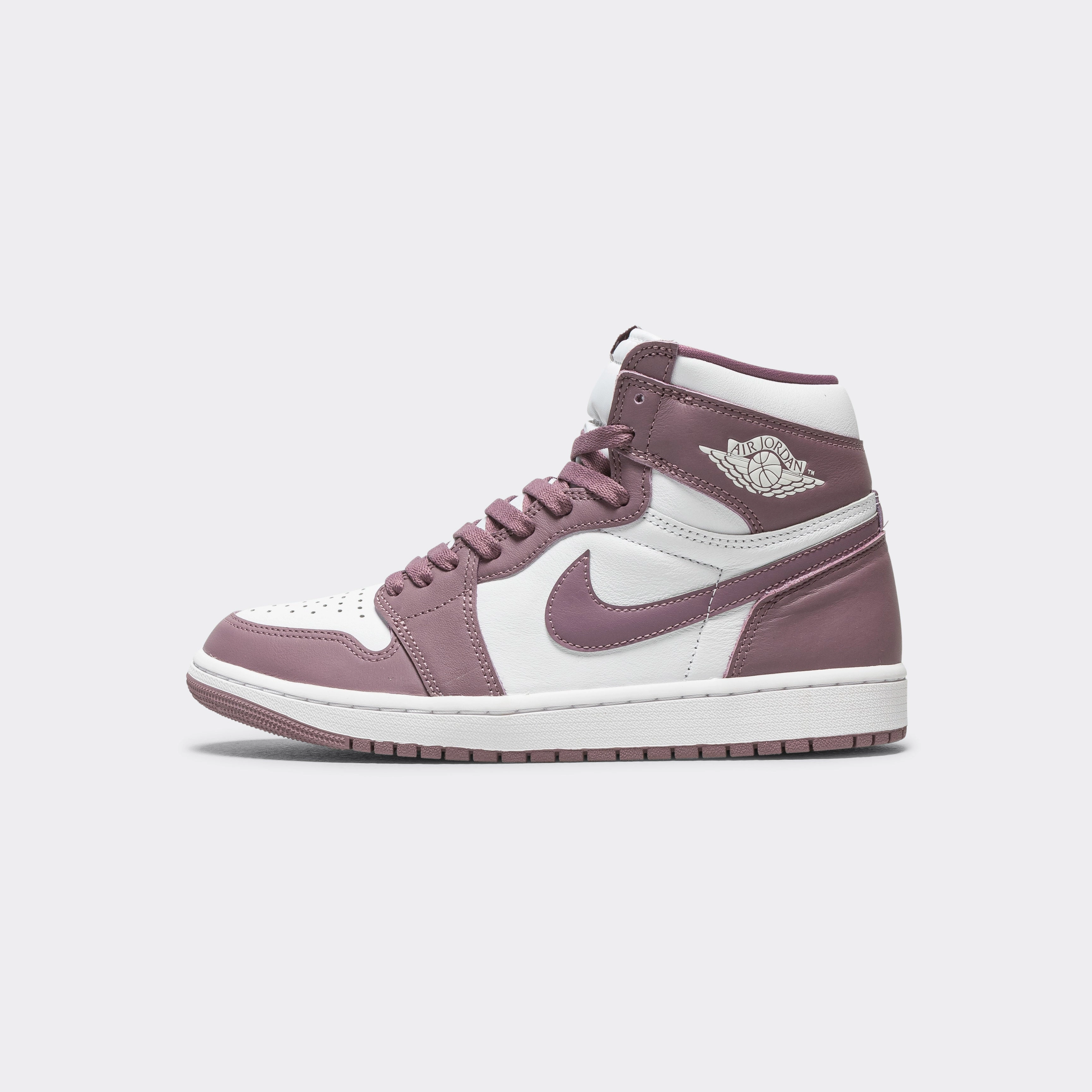 Air Jordan 1 Retro High OG - White/Sky J Mauve Recycled fabric Structured Design