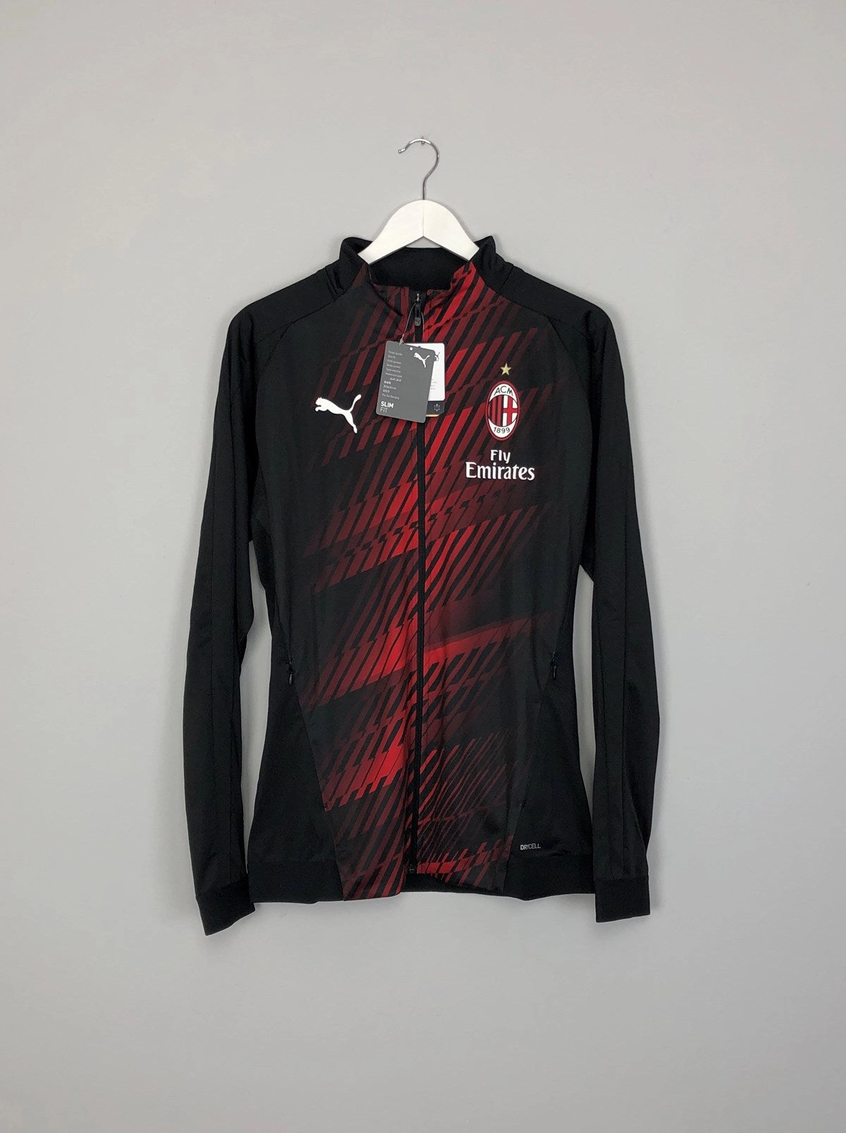 Layered Thermal Protection 2019/20 AC Milan *BNWT* Black Stadium Jacket (Multiple Sizes) Puma