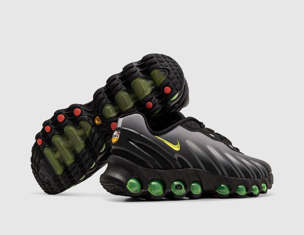 Nike Air Max DN8 Black / Volt - Light Smoke Grey Bold Look Temperature Regulating Liner