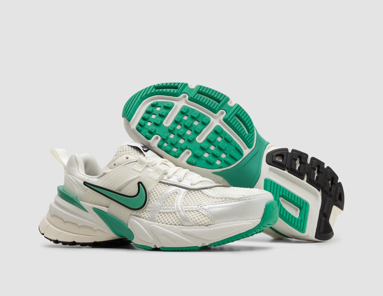 Nike Women's V2K Run Sail / Stadium Green - Pale Ivory Balanced Frame