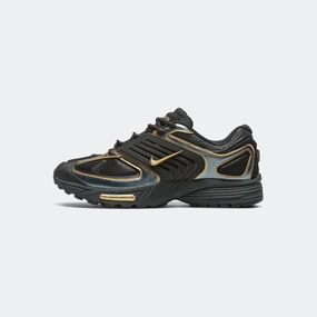 Air Pegasus Wave PRM - Black/Metallic Gold Lightweight durability