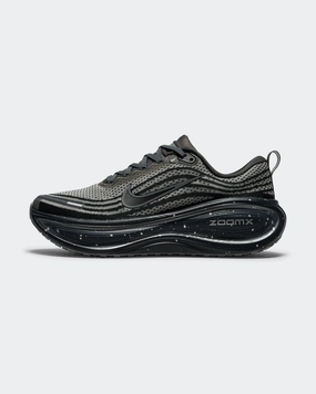 Vomero Plus Speckle - Anthracite/Black-Dark Obsidian-Obsidian Dynamic piece Dynamic Lacing