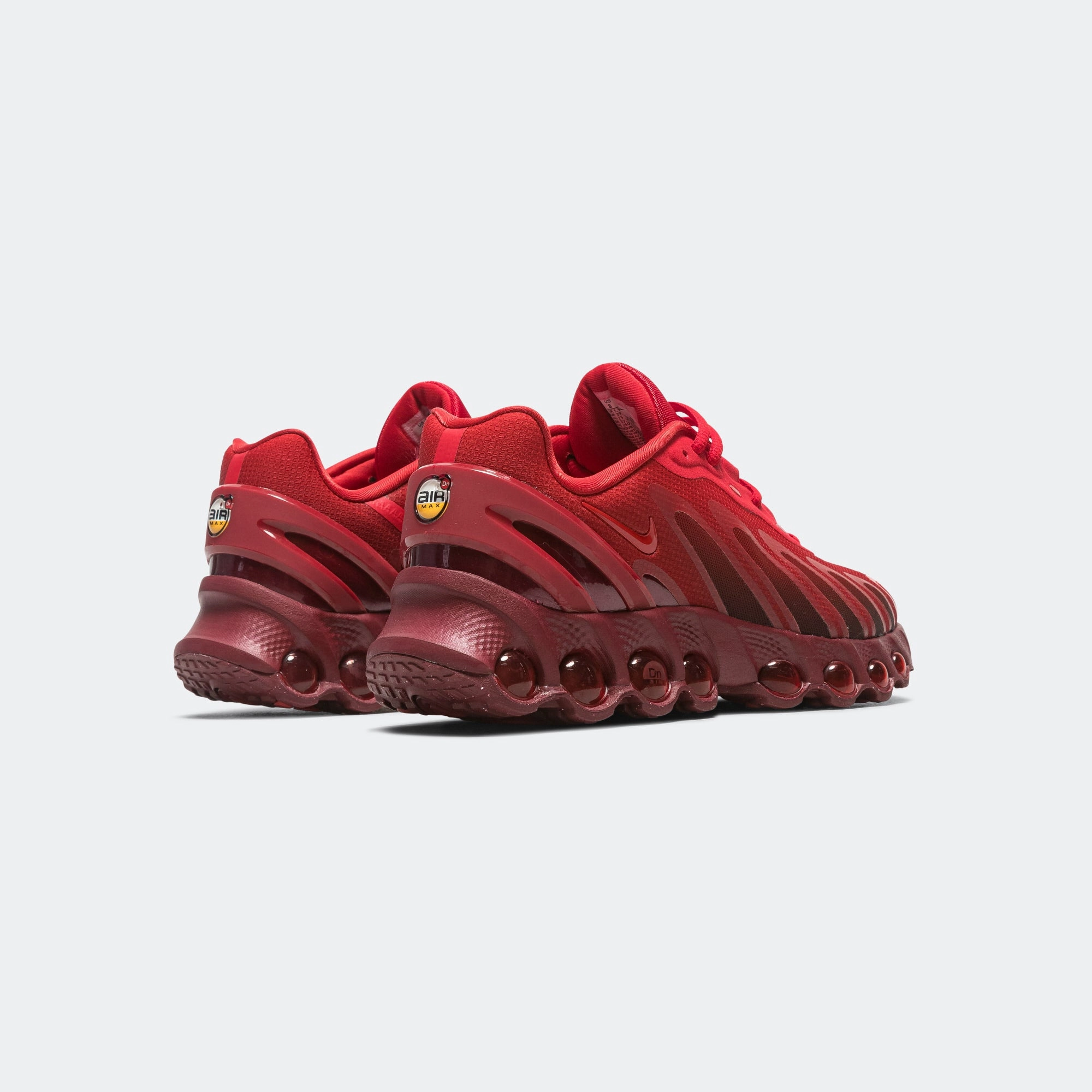 Womens Air Max DN8 - University Red/Tough Red Lace Lock