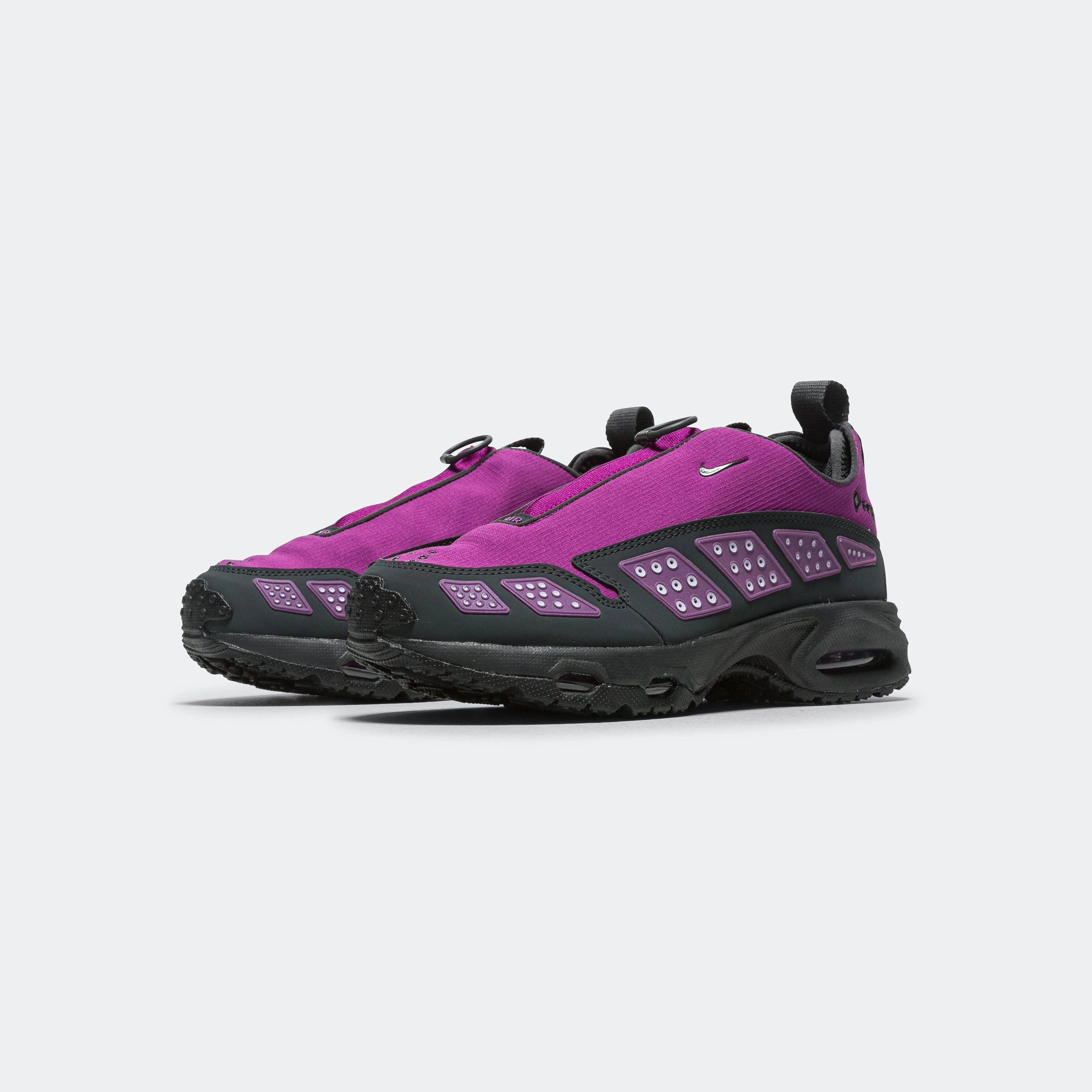 Womens Air Max SNDR GTX - Bold Berry/Dk-Smoke Grey-Ghost Cushioning Tech